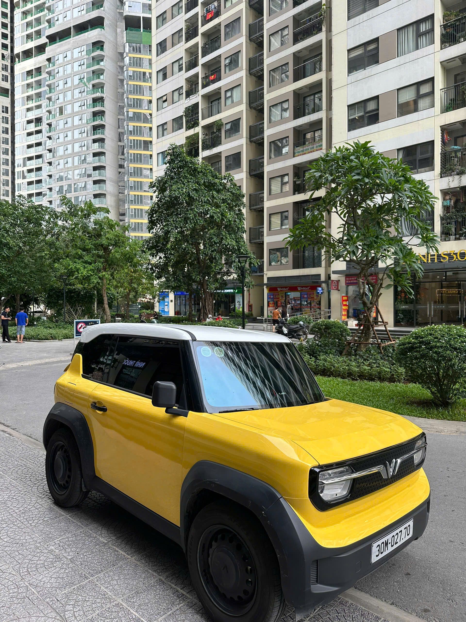 Vinfast VF3 2024 (Vinfast VF3, Vàng, 4 chỗ, Điện, biển 30M 02770) đang sẵn sàng cho thuê hôm nay tại Car Match